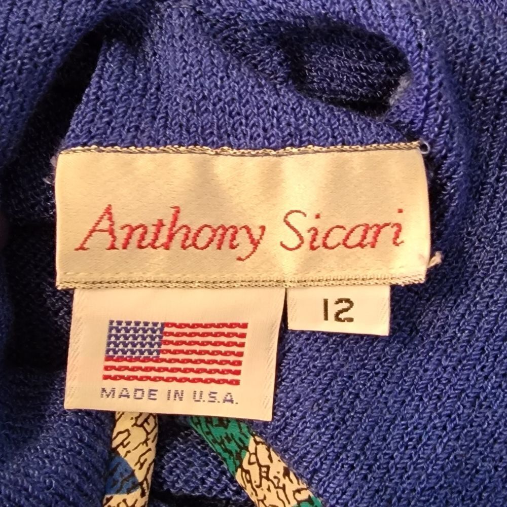 #302 Anthony Sicari- Blue Sweater, w Printed Tie & Skirt,size 12 - Picture 3 of 9
